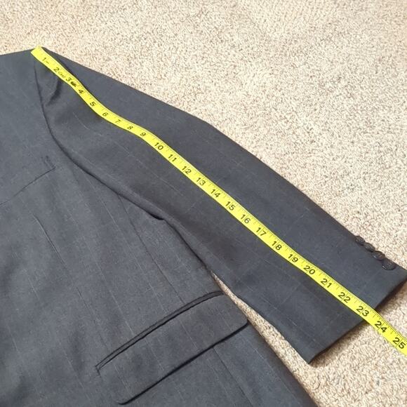 JoS A. Bank Men's Gray Plaid Wool Suit Jacket Sport Coat Travelers Collection 42 - Picture 5 of 10